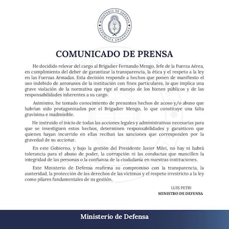 El comunicado del Ministerio de Defensa sobre la expulsión de Fernando Mengo. Foto: X.