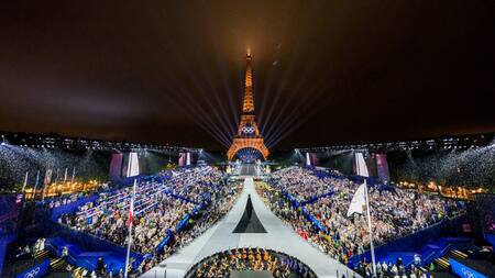 Ceremonia de apertura de los Juegos Olímpicos, Torre Eiffel. Foto: Reuters.