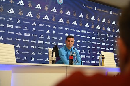 Lionel Scaloni en conferencia de prensa. Foto: Télam.