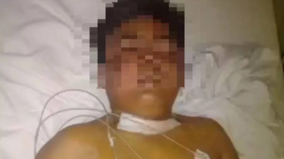 El chico que fue atacado por sus compañeros. Foto NA.