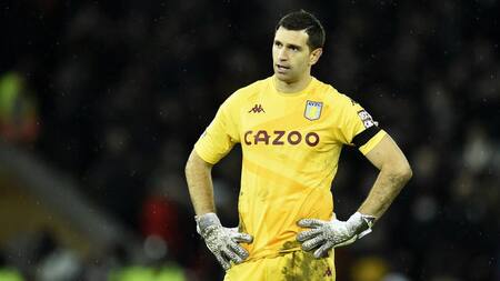 Emiliano Dibu Martínez