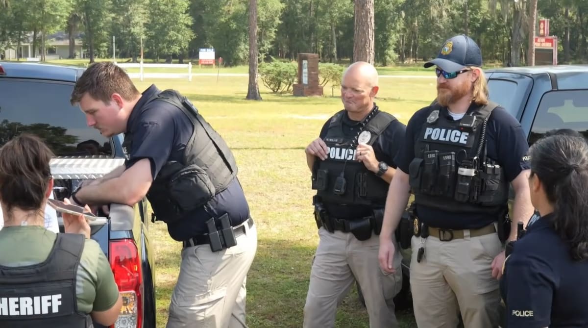 Operativo policial en Florida 163 menores rescatados