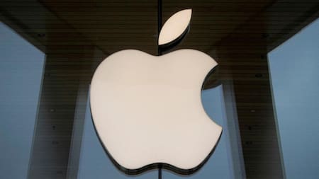 Apple logo_Reuters
