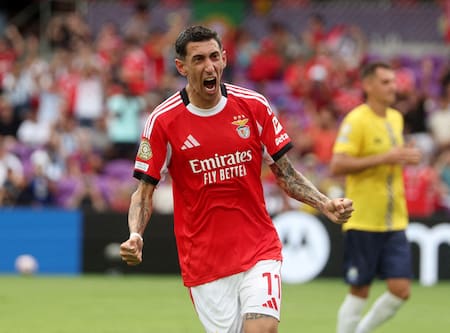 Ángel Di María; Benfica vs Auckland City por el Mundial de Clubes. Foto: Reuters/Nathan Ray Seebeck