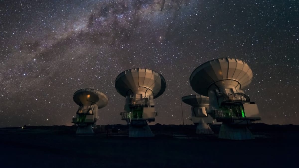 Vista reveladora: el telescopio ALMA captó la imagen de una galaxia a 13.200 millones de años luz