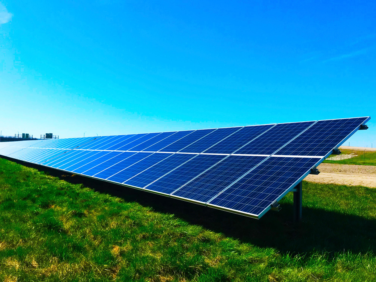 Energía solar. Foto: Unsplash.