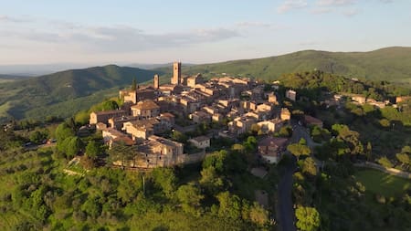 A tan sólo una hora de Florencia: un pueblito italiano paga el 50% del alquiler a extranjeros que se muden allí