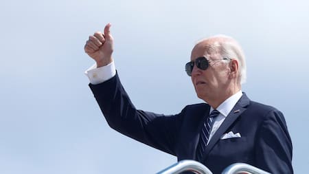 Joe Biden felicitó a Bernardo Arévalo de León por su triunfo en Guatemala. Foto: Reuters.