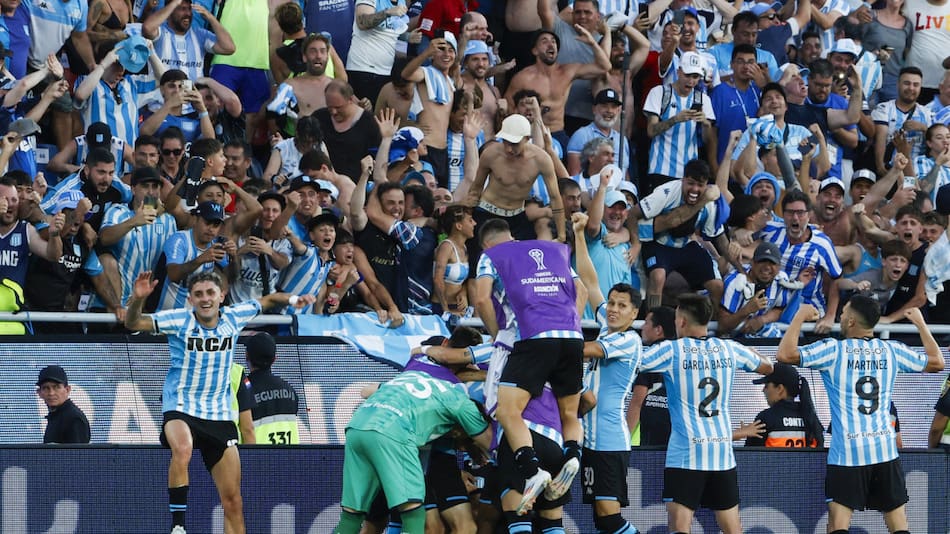 Racing vs Cruzeiro; final Copa Sudamericana. Foto: EFE