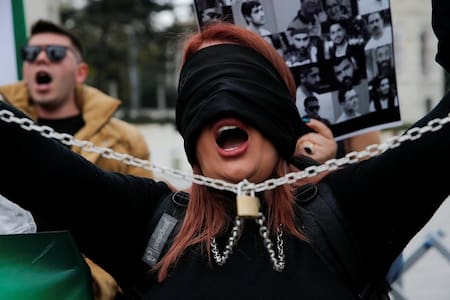 Protestas Irán por las condenas a muertes en involucrados en las protestas de Mahsa Amini. Foto: Reuters.