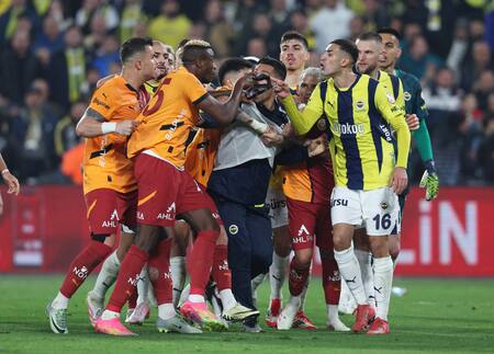 Copa de Turquía, Fenerbahce vs. Galatasaray. Foto: REUTERS.