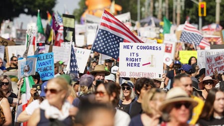 Masivas protestas contra Donald Trump en los EEUU en el día “No Kings”: casi ocho millones de personas salieron a las calles