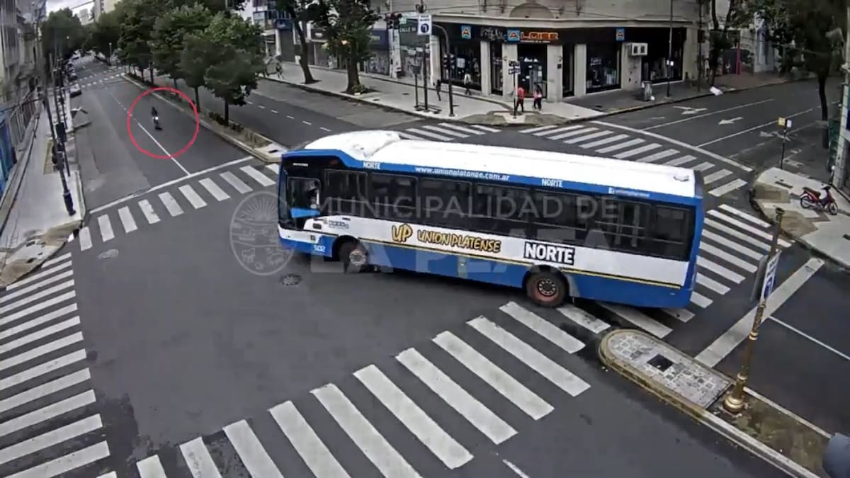 Trágico choque en La Plata. Foto: captura de pantalla