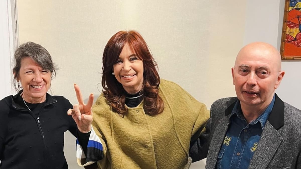Cristina Kirchner despidió al Indio Solari: “Vivir solo cuesta vida”