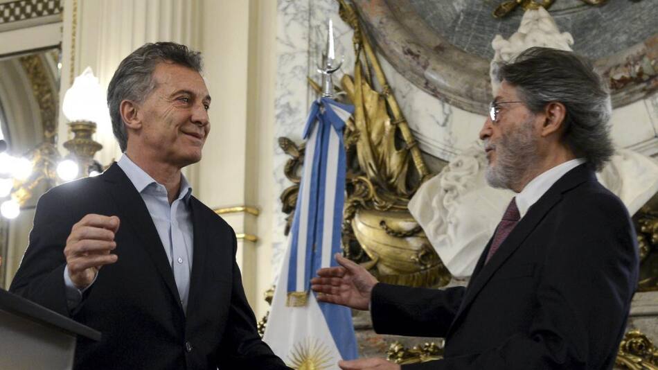 Mauricio Macri y Alberto Abad en Casa Rosada -NA-