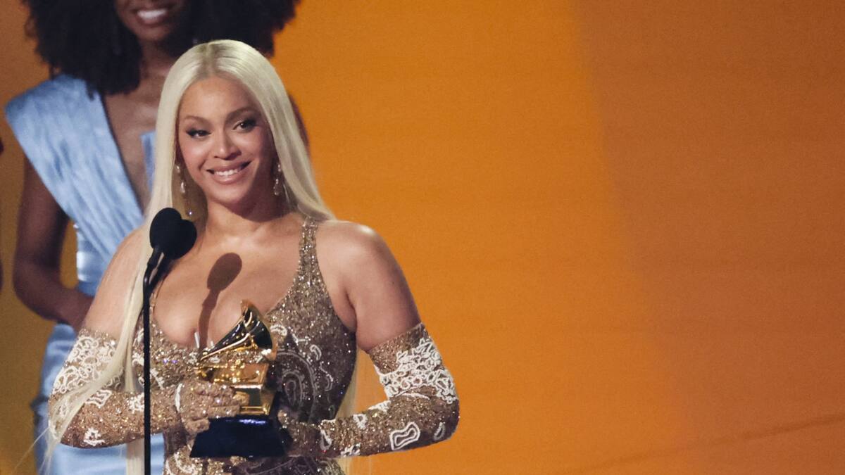 Beyoncé en los Premios Grammy. Foto: REUTERS/Mario Anzuoni