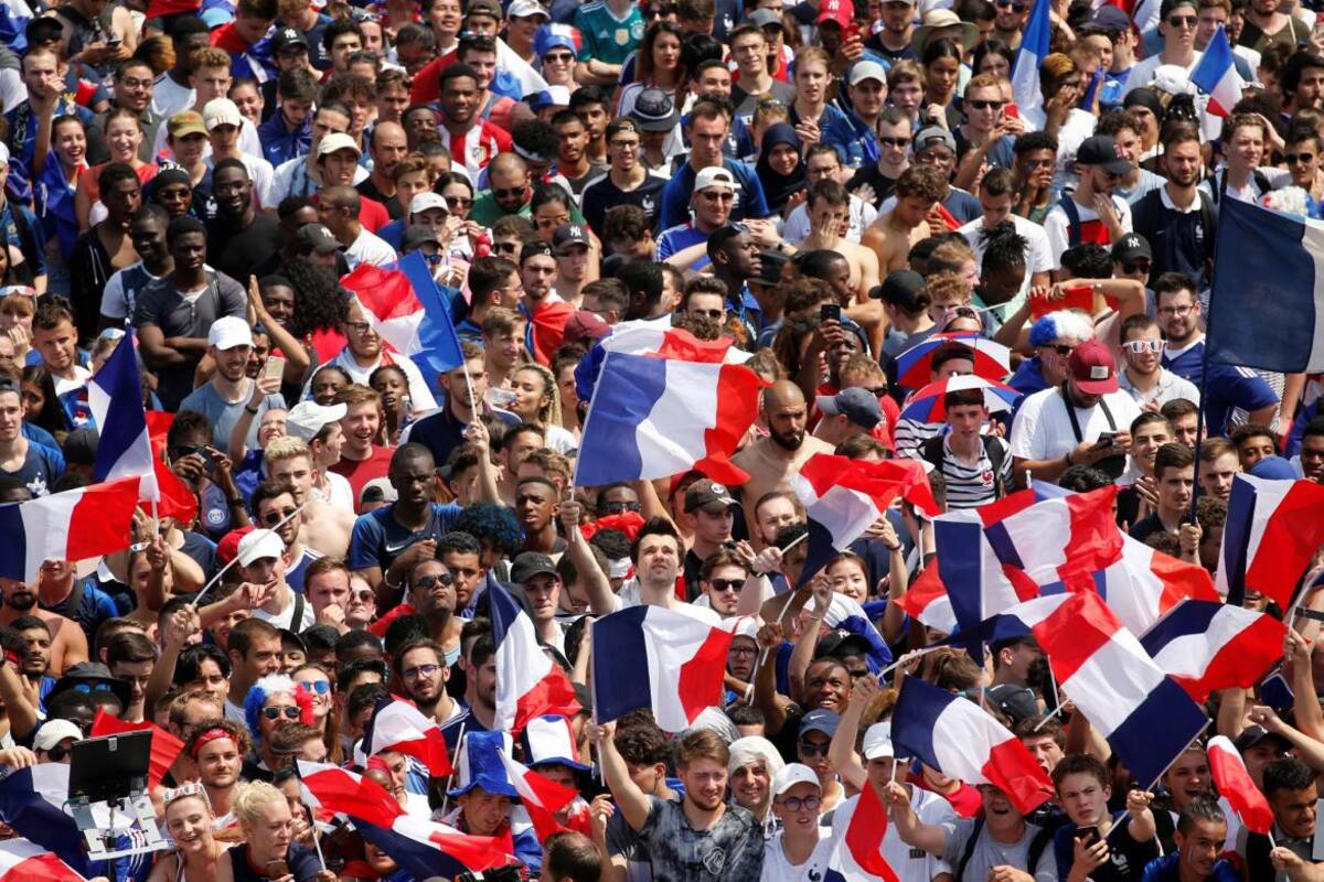 Hinchas croatas - hinchas franceses Fotos Reuters