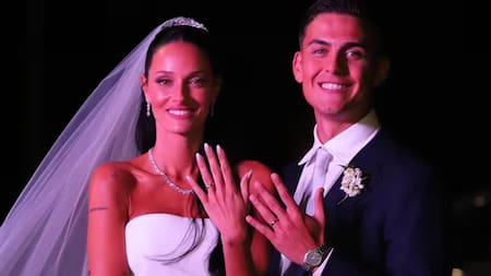 Oriana Sabatini y Paulo Dybala mostraron sus anillos. Fuente: X