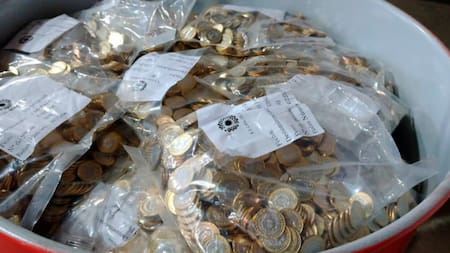 Subasta de monedas en tambores. Foto: Banco Ciudad.