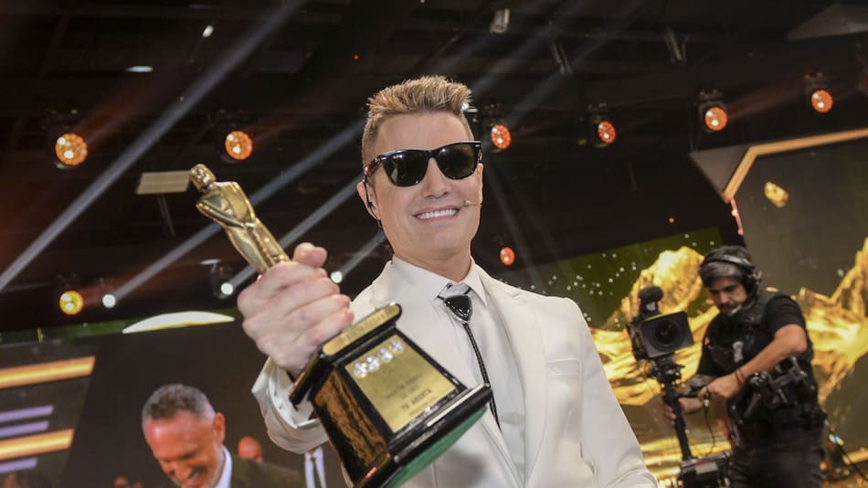Santiago Del Moro, ganador del Martín Fierro de Oro.