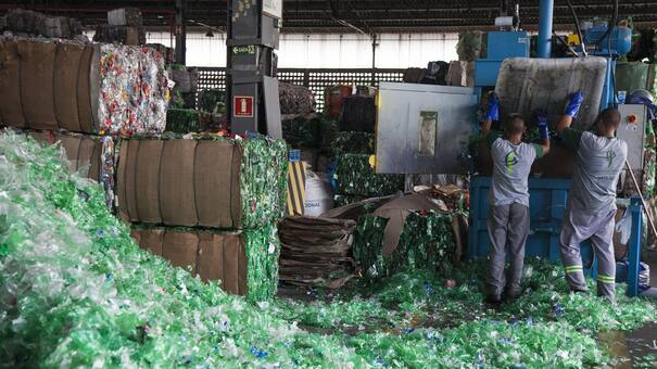 Una reconocida marca buscará reciclar el 100 % de sus envases en Latinoamérica para 2030