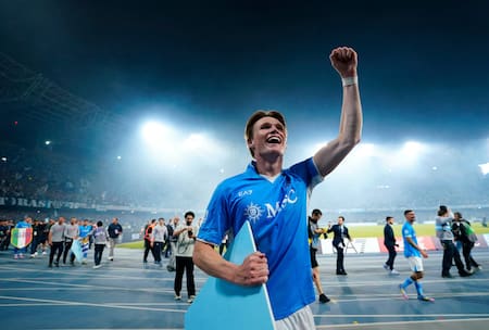 Scott McTominay, el escocés figura del Napoli campeón. Foto: Reuters/Matteo Ciambelli