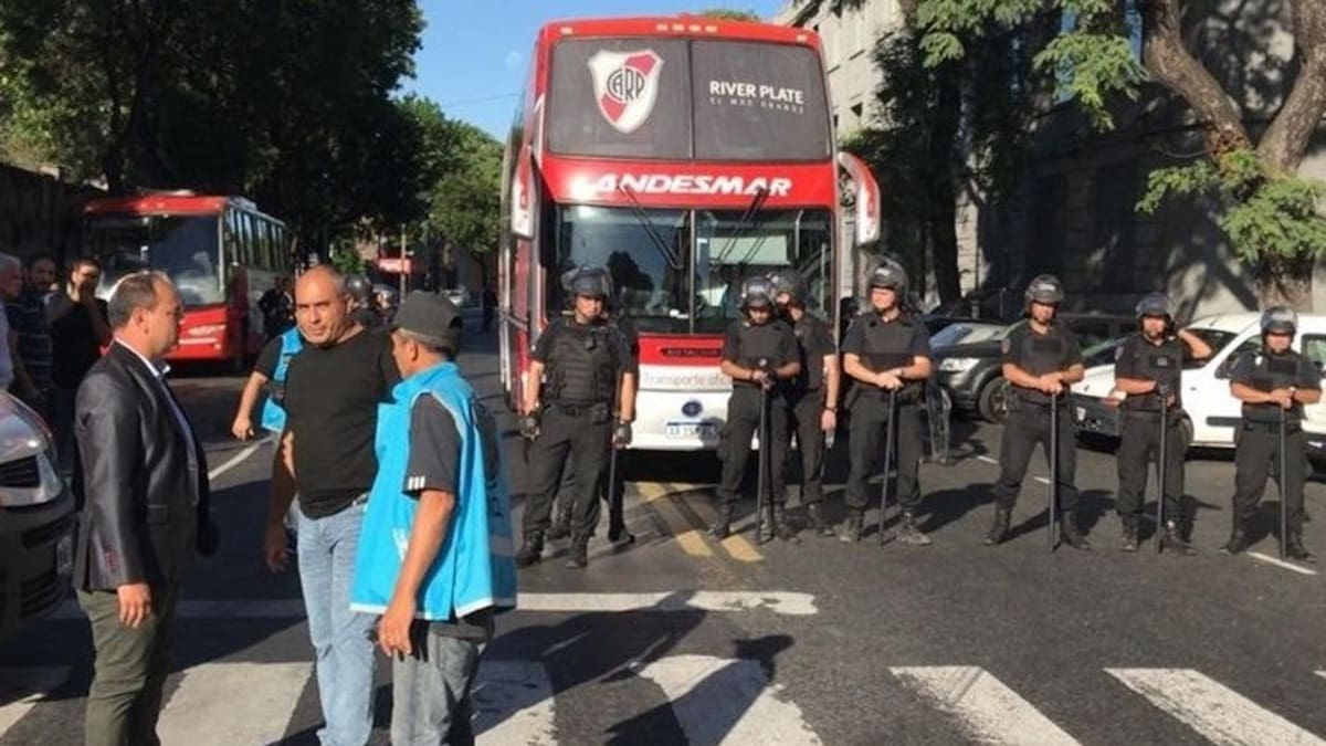 Amenaza de bomba en estadio de Huracán
