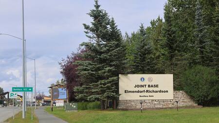 Elmendorf-Richardson, la base militar donde se reunirán Vladimir Putin y Donald Trump.