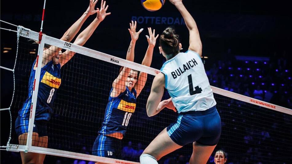 Las Panteras ante Italia por el Mundial de Vóley. Foto: @Voley_FeVA.