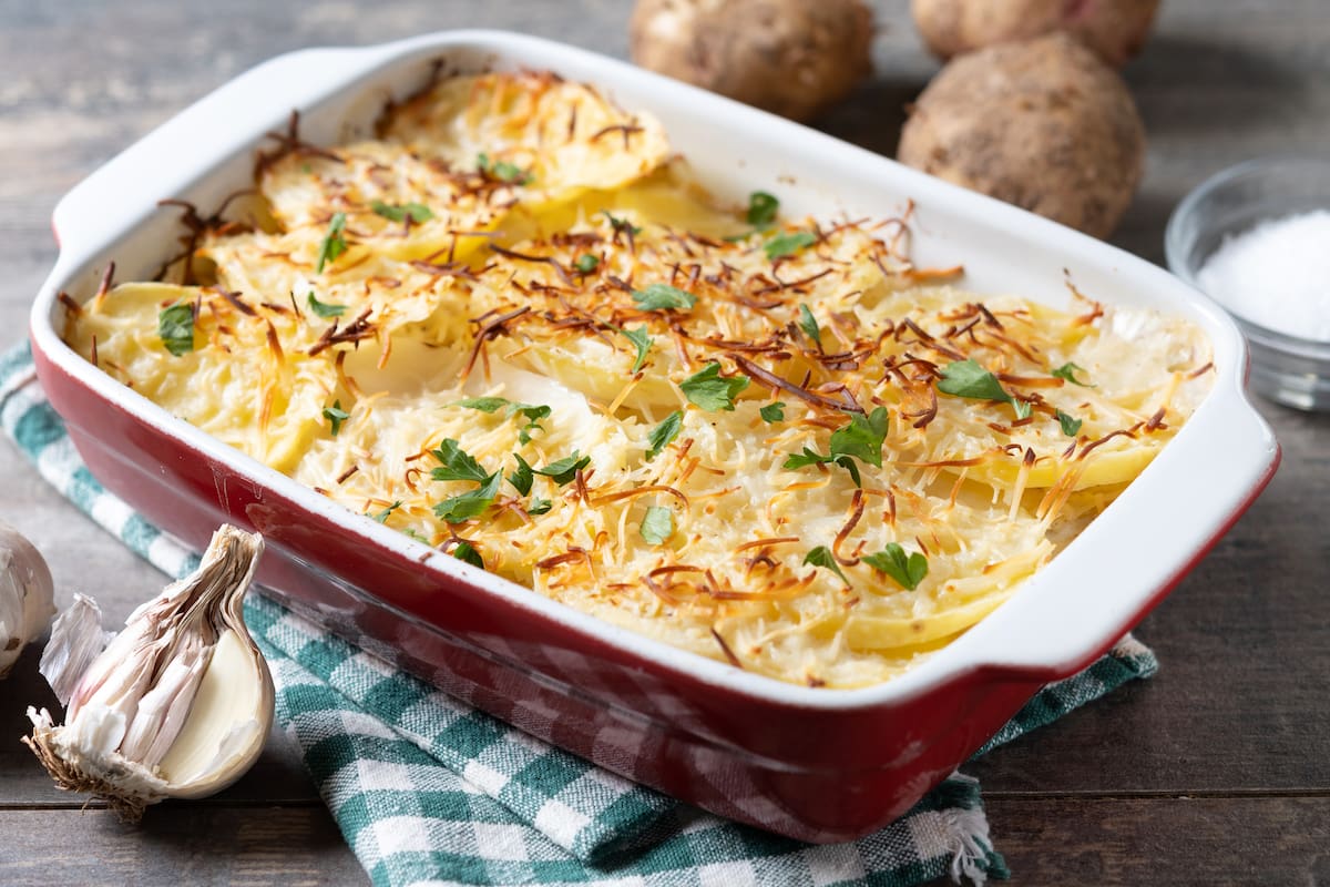 Papas gratinadas, receta, comida.