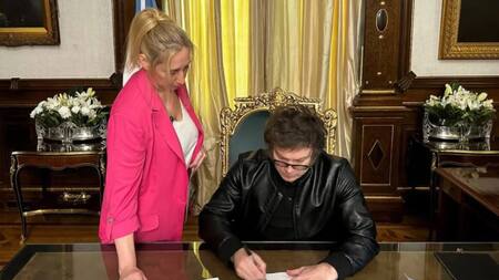 Milei invitó al papa Francisco a que visite Argentina. Foto: NA