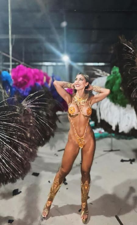 La esposa de Lisandro Martínez en el Carnaval de Gualeguaychú. Foto: redes sociales.