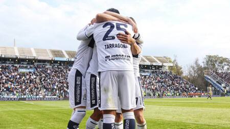 Gimnasia venció a Rosario Central y salió de la zona de descenso. Foto: NA.