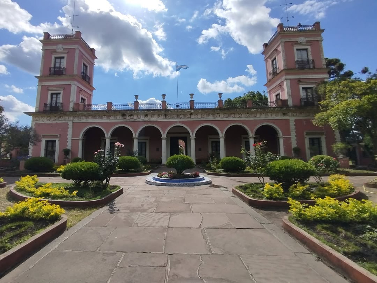 Palacio San José, residencia de Justo José de Urquiza. Foto: Instagram @oficial.palaciosanjose