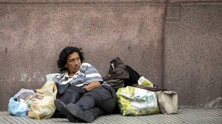 Pobreza en Argentina, gente en la calle, NA