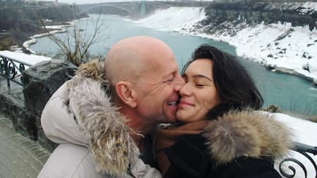 La esposa de Bruce Willis contó cómo sobrellevan la enfermedad del actor sus hijas más chicas: “No sé si se recuperarán alguna vez”