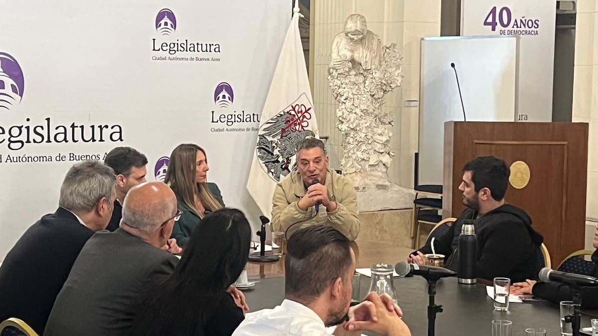 La legislatura porteña aprobó la "ley Turco García" para la prevención de adicciones