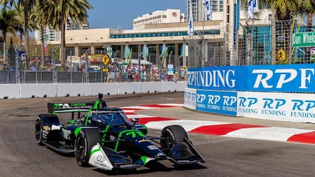 Agustín Canapino; IndyCar Series. Foto: Twitter @juncoshollinger.