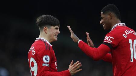 Alejandro Garnacho y Marcus Rashford. Foto: Reuters.