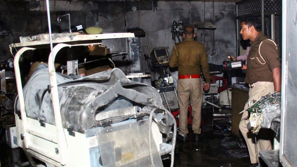 Un hospital de India se incendió y murieron diez bebés. Foto: Reuters.