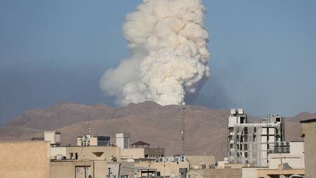 Bombardeos entre Israel e Irán en Medio Oriente. Foto: Reuters (West Asia News Agency)