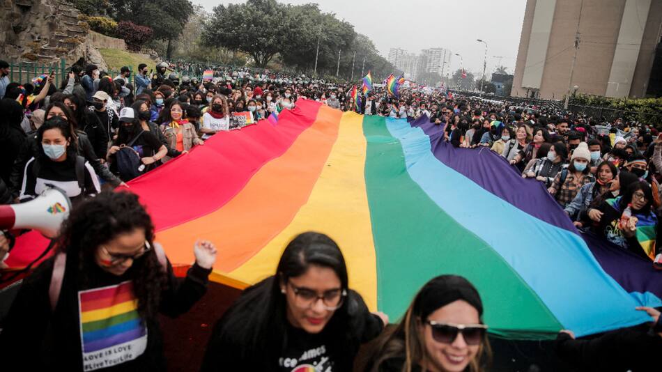 Marcha LGTB en Perú. Foto: Reuters