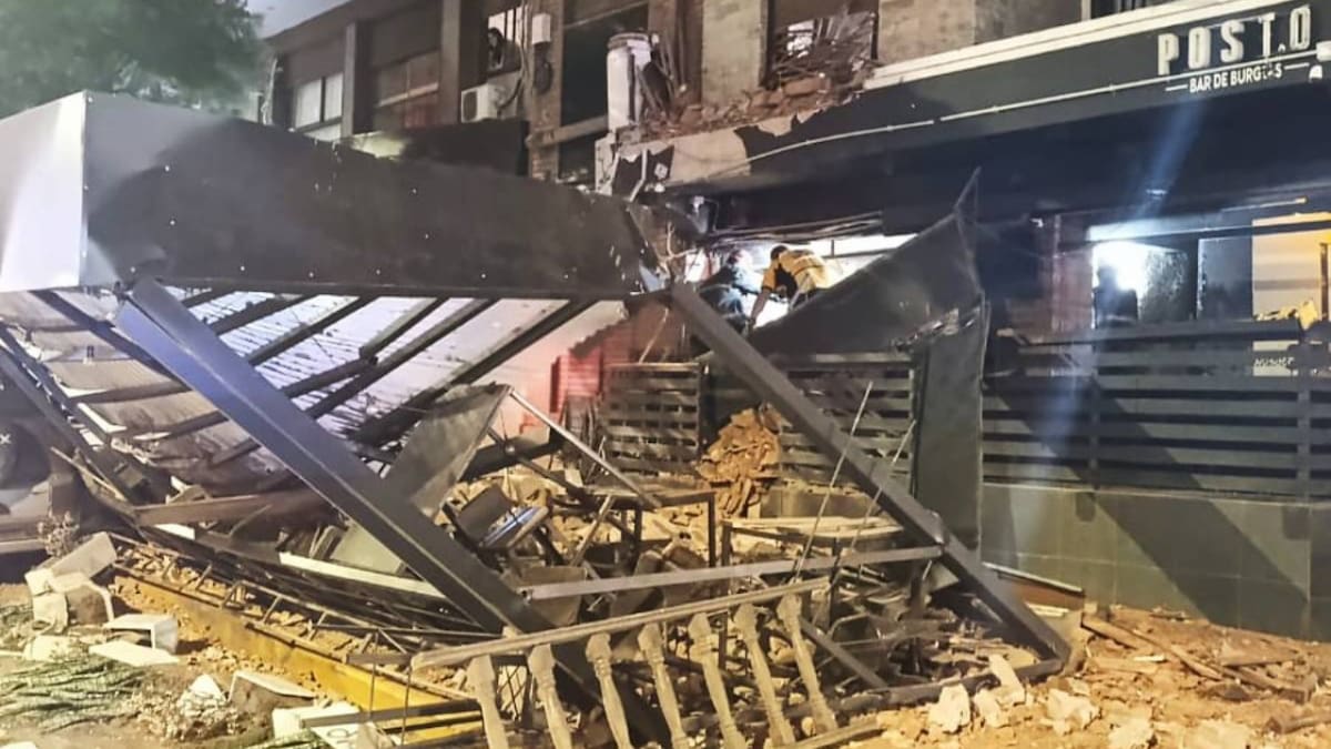 Trágico derrumbe en barrio Güemes. (Policía de Córdoba)