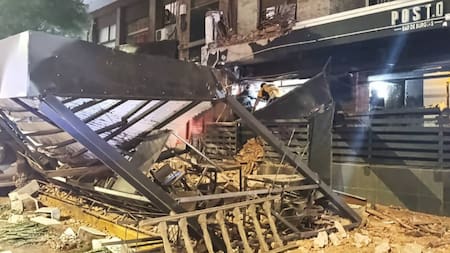 Trágico derrumbe en barrio Güemes. (Policía de Córdoba)