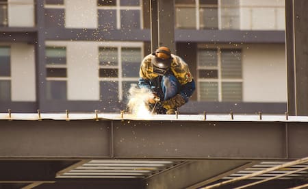 Trabajador, obrero, industria, trabajo. Foto: Pexels.