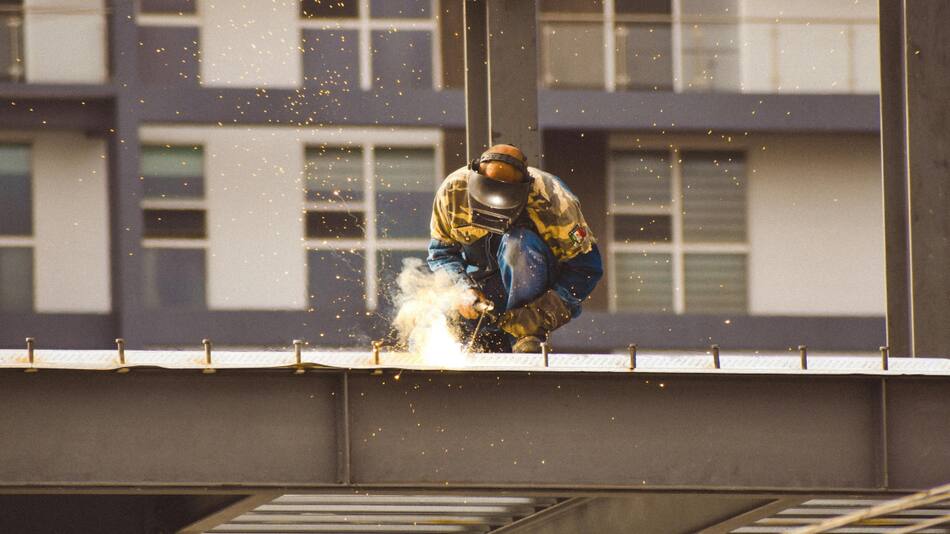 Trabajador, obrero, industria, trabajo. Foto: Pexels.
