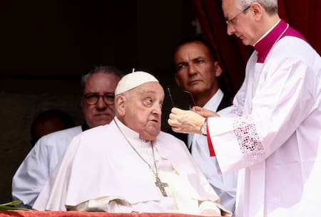 El Papa Francisco celebra la Pascua. Foto: Reuters/Yara Nardi.