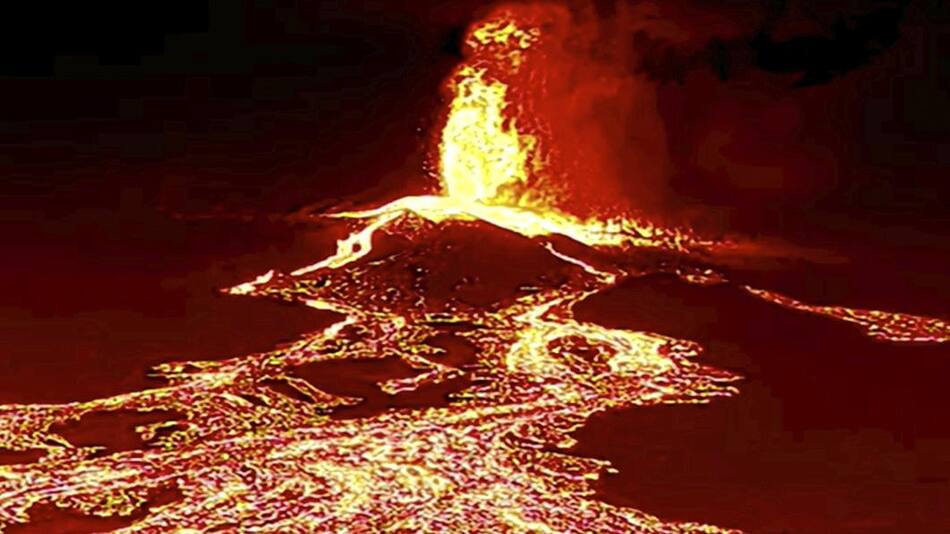 Erupción de volcán en España, Reuters