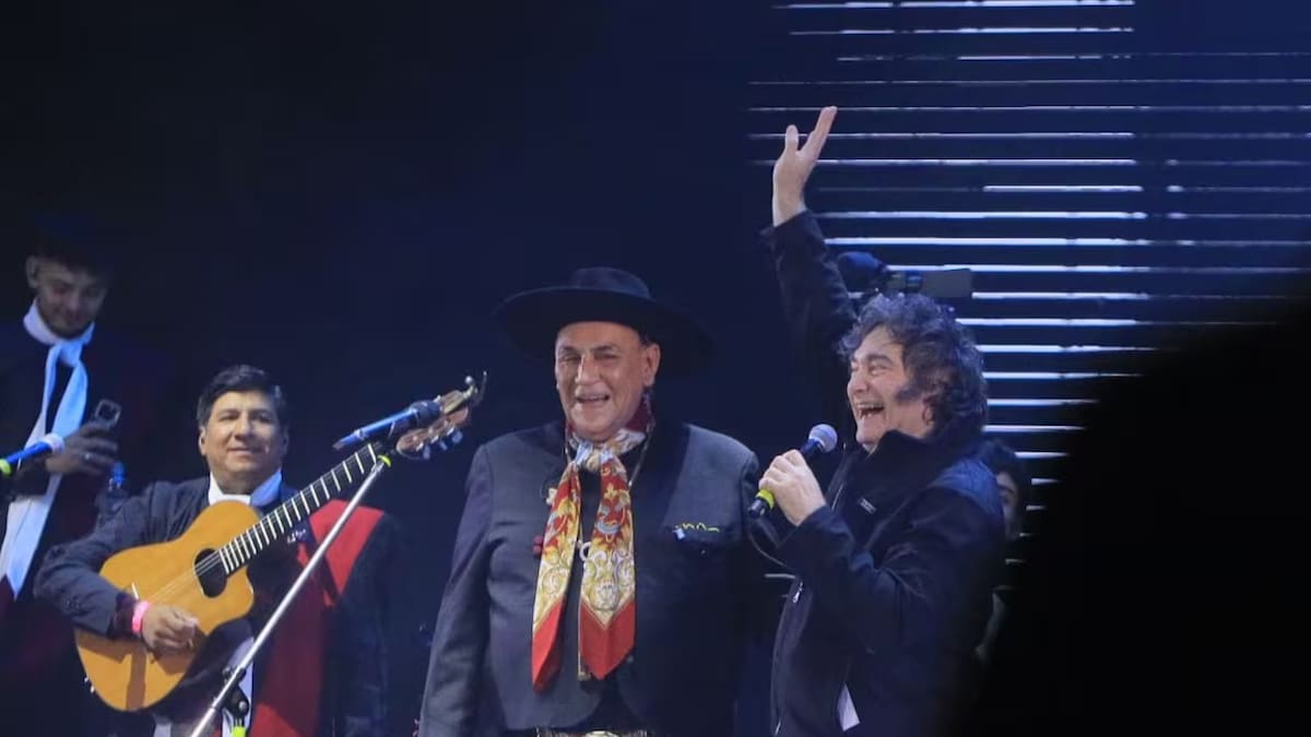 Milei junto al Chaqueño Palavecino