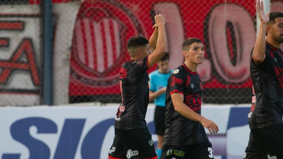 Festejo de Barracas Central ante Acassuso por la Copa Argentina. Foto: @Copa_Argentina.